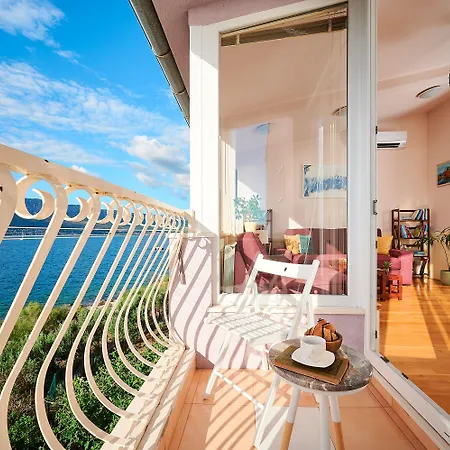 Sun Hills 8 Apartment *