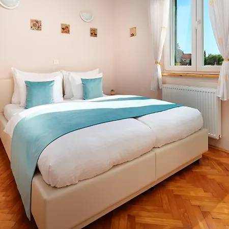 Sun Hills 8 Apartment