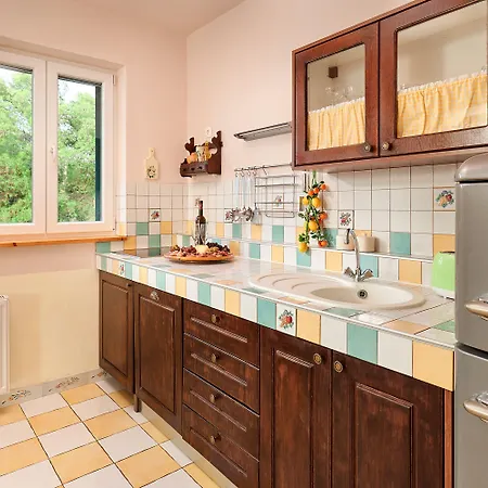 Sun Hills 8 Apartment